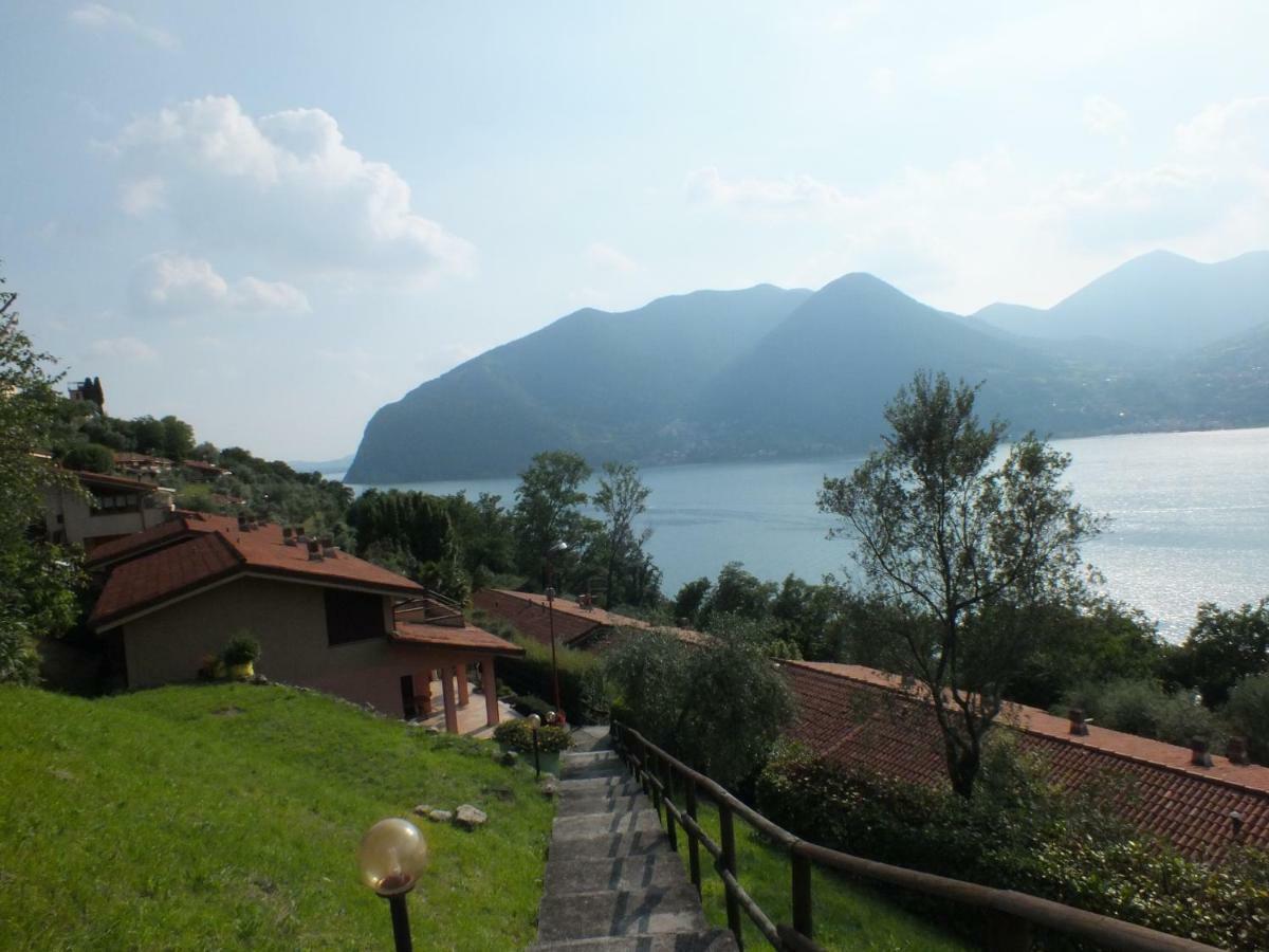 App. Monte Isola Vista Panoramica Villa Kültér fotó